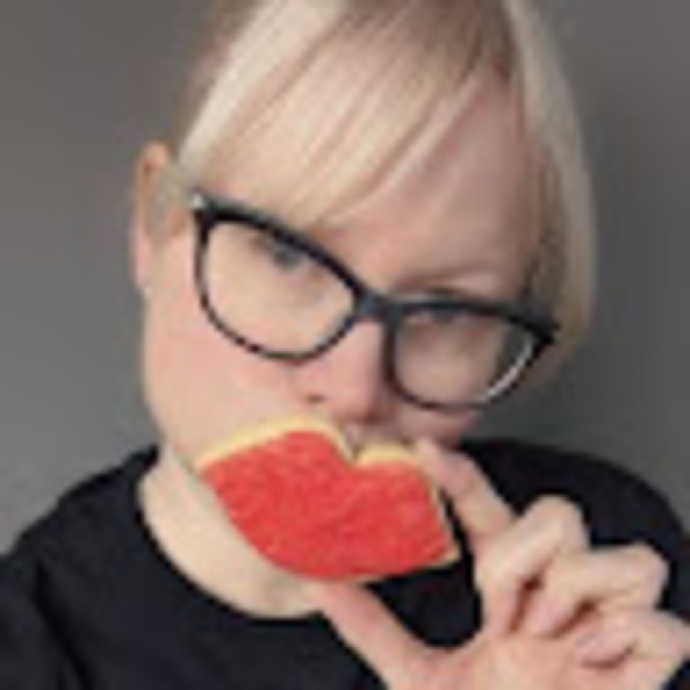 Meet your Posher, Liz